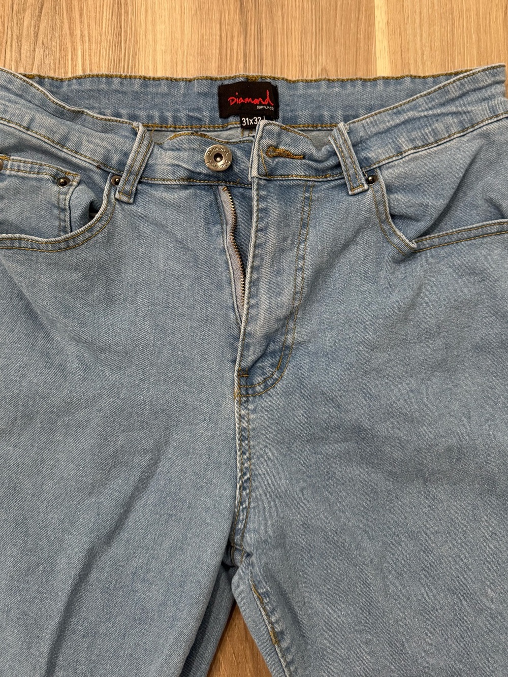Diamond Supply Co. Men's Light Wash Straight Jeans Size 31X32 - Picture 3 of 6